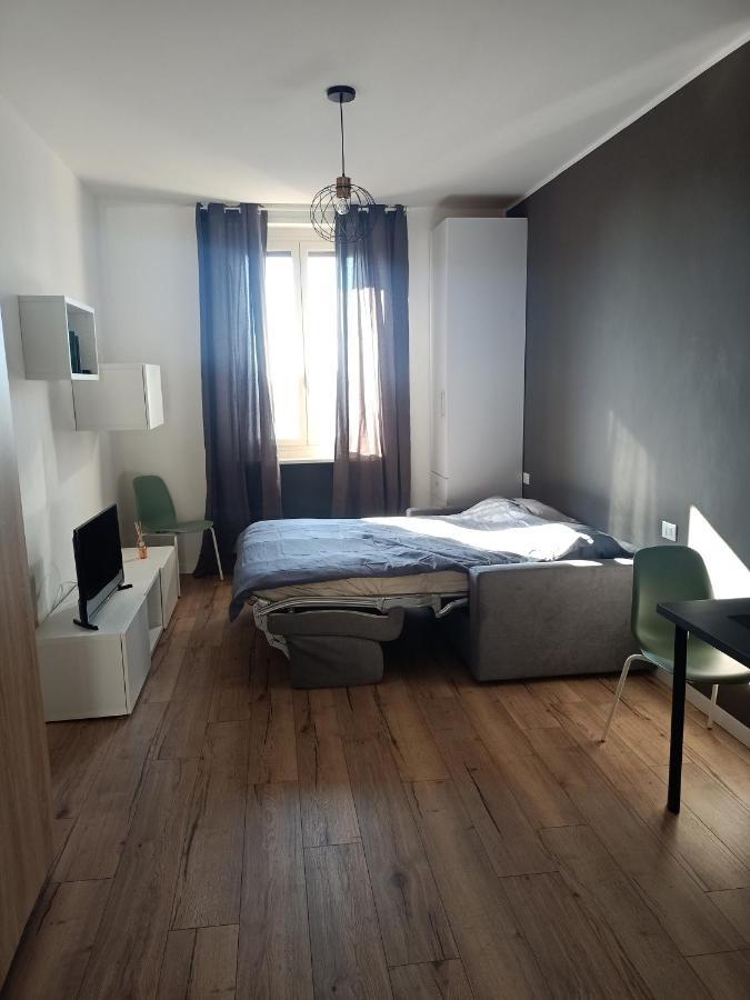 Tiny Bengasi Apartment Turijn Buitenkant foto